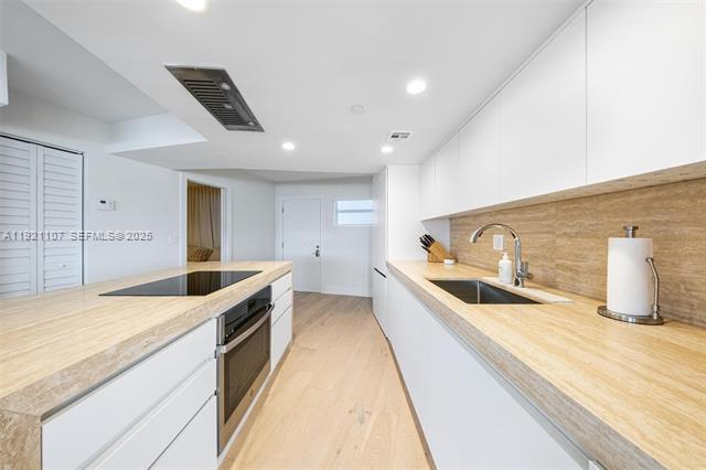 Renovated Miami Beach Condo Near Lincoln Road photo 3