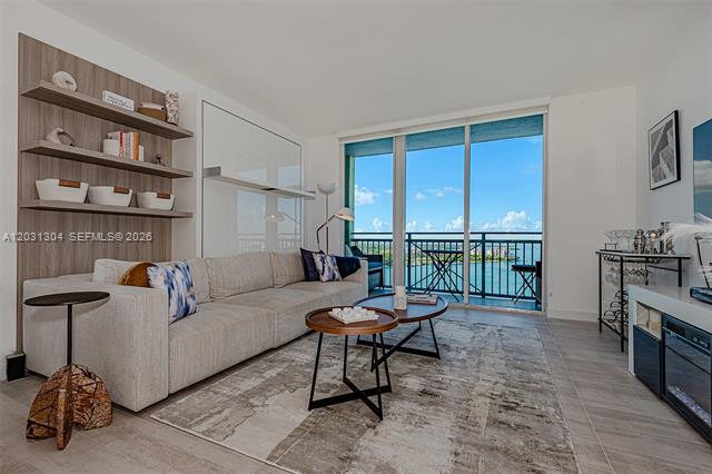 Bay Views at Yacht Club Portofino photo 3