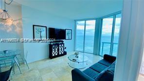 Oceanfront Miami Beach 1BR With Panoramic Views