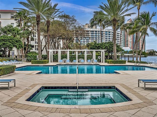 Village By The Bay Waterfront Condo photo 2