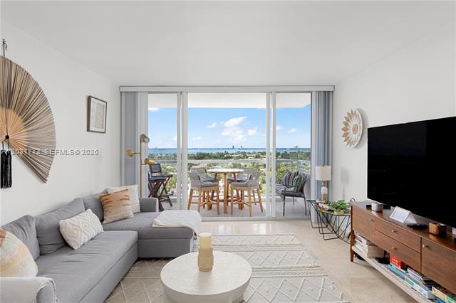 Miami Skyline View Waterfront 2BR photo 3
