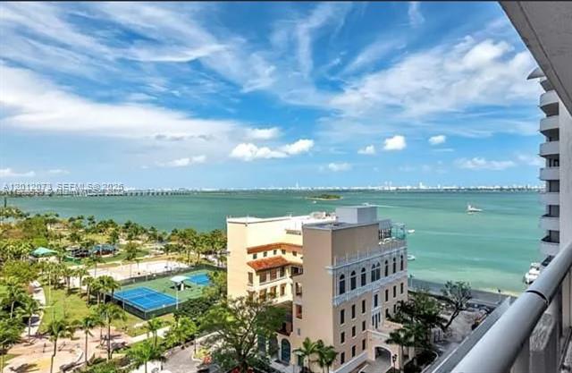 The Grand: Renovated Bay View 2BR Condo