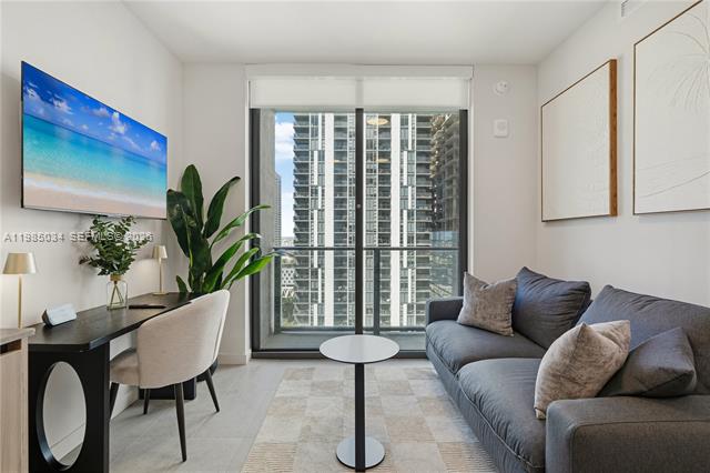 Brand New 501 First: Rooftop Pool & City Views