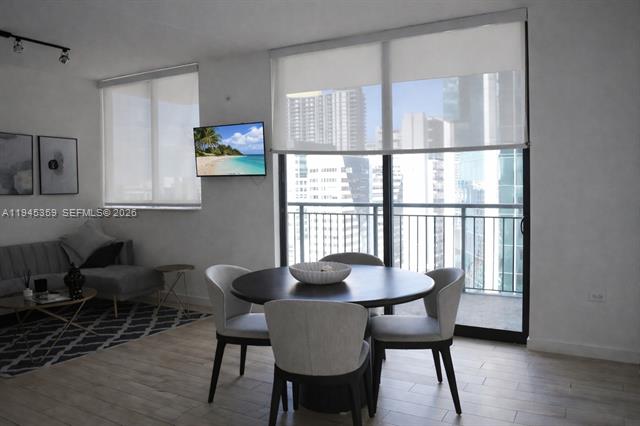 Stylish 2BR at Nine Mary Brickell Village photo 2