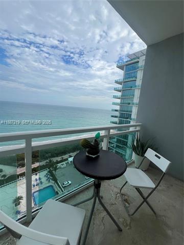 Oceanfront Penthouse Sunrise Views Miami Beach photo 3