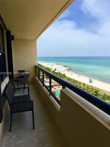 High Floor Oceanfront 2BR With Sweeping Views photo 3