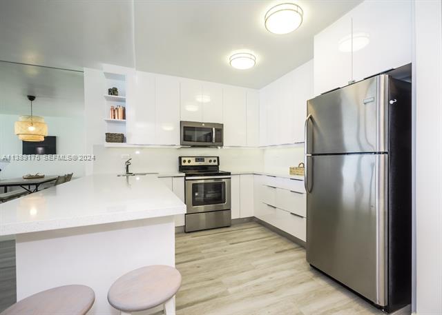 Oceanfront Pavilion 1BR, Fully Remodeled photo 3