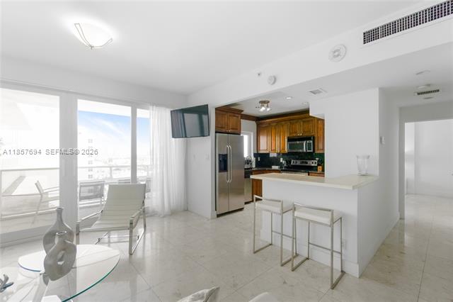 Decoplage Penthouse: 17th Floor Sunset Views photo 3