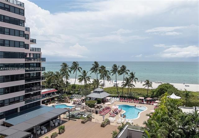 Renovated Seacoast Oceanfront 2BR Resort Style photo 3