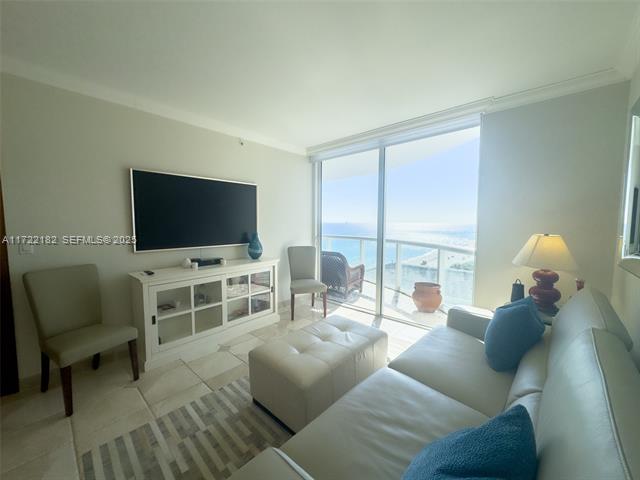 Akoya Ocean View With Jacuzzi Tub photo 3