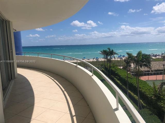 Oceanfront Seacoast With 400 Sq Ft Terrace photo 2