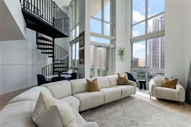 Met 1 Loft: 20-Ft Ceilings & Water Views
