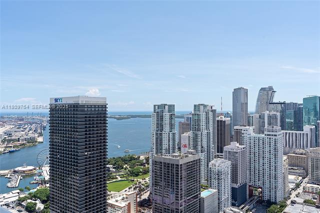 49th Floor Penthouse With Bay Views