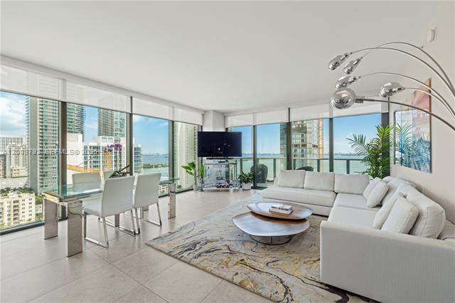 Icon Bay Corner With Biscayne Bay Views