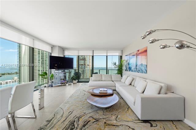 Icon Bay Corner With Biscayne Bay Views photo 3