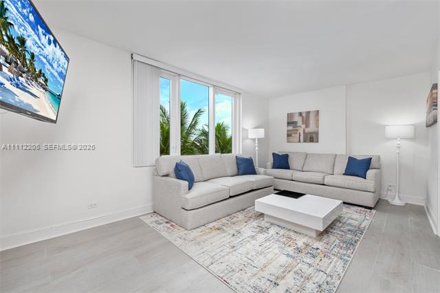 Oceanfront Roney Palace Studio With Pool
