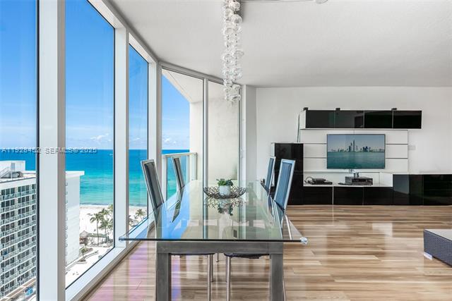 La Perla Corner With Wrap-Around Oceanfront Balcony