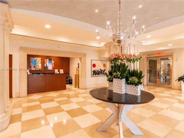 St Tropez Penthouse: Ocean Views, Luxury Living photo 3