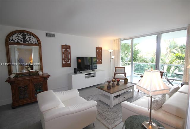 Seacoast 5151 Lapidus: Bay Views & Beach Access