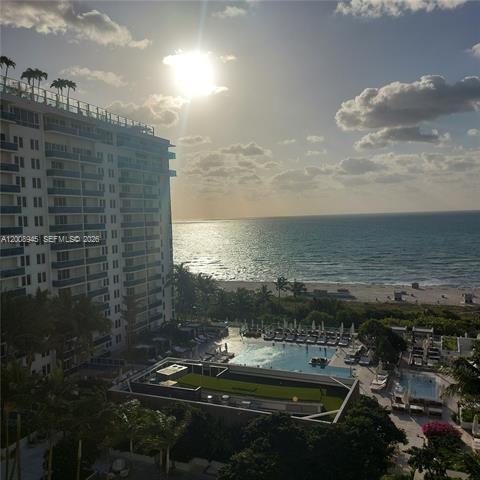 Roney Palace Oceanfront 1BR With Terrace photo 3