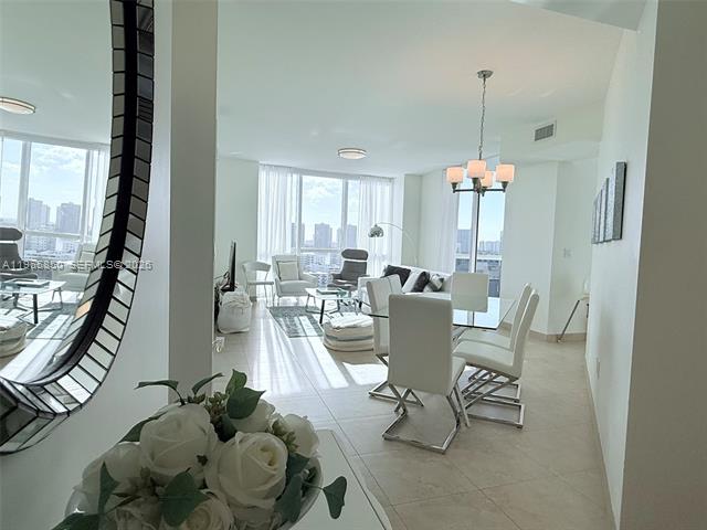 Trump Royale Oceanfront With Beach Access