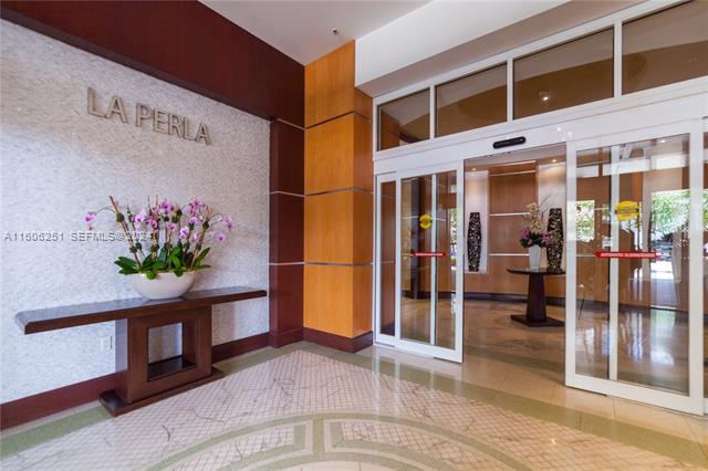 La Perla 37th Floor Ocean Views Condo photo 3