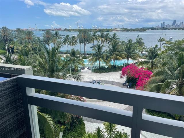 Direct Bay View 2BR At Flamingo South Beach photo 2