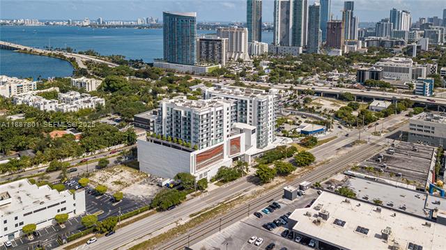 Quadro Condo: Luxury 2BR With Private Terrace photo 3