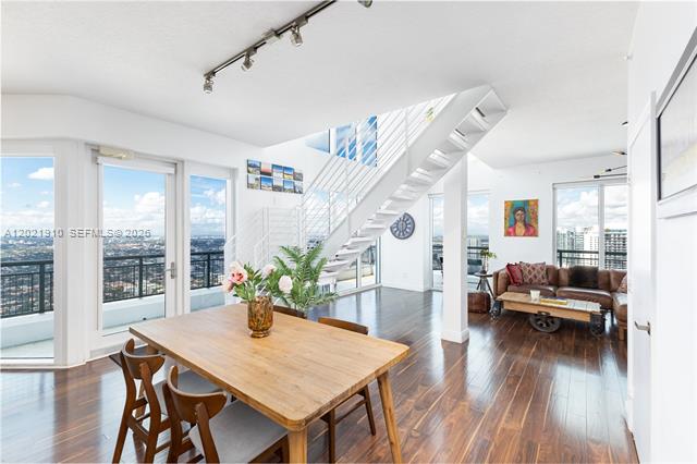 Skyline Loft At Infinity With Wraparound Views