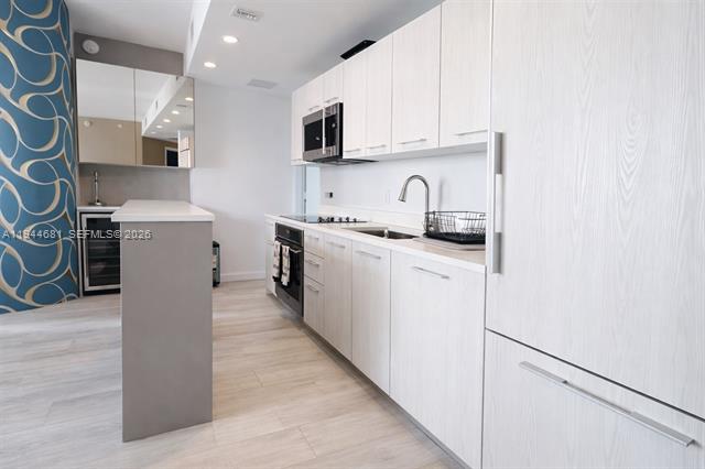Brickell Heights: City Views, Luxury Finishes photo 3
