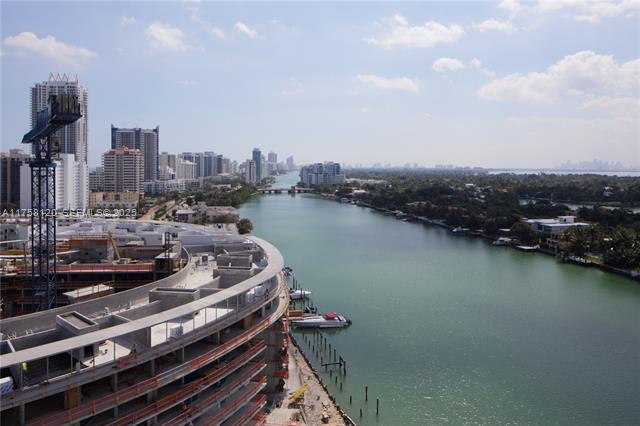 Eden House: Panoramic Bay & Skyline Views photo 2