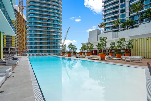 52nd Floor Penthouse With Bay Views At Dua