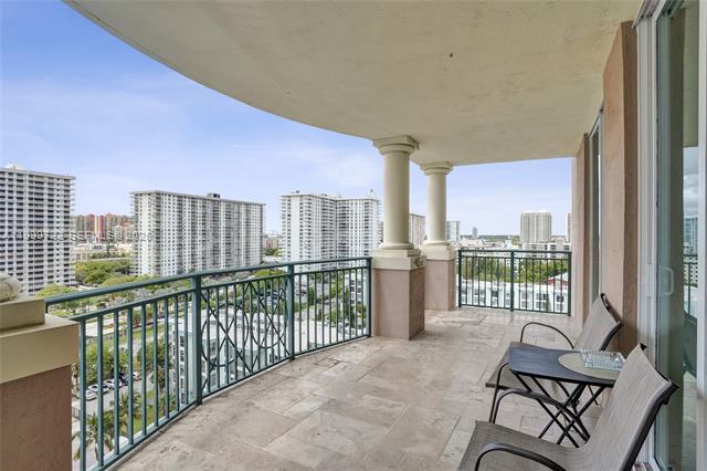 High-Floor Ocean Views, One Block From Beach photo 2
