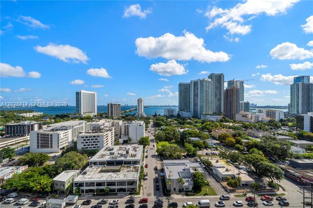 Corner Unit With Bay Views At Hyde Midtown photo 3