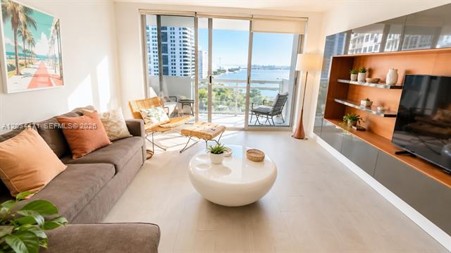 Renovated Bay View 2BR at Flamingo South Beach