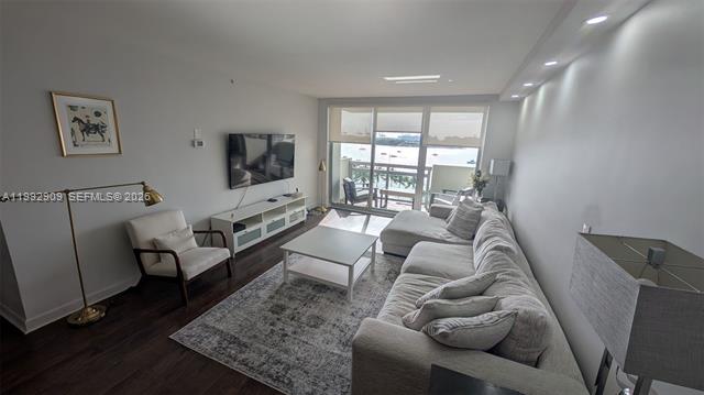 Flamingo South Tower: Renovated 2BR Bay Views photo 3