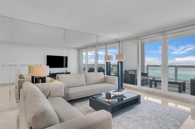 The Grand Bayfront with Unobstructed Bay Views
