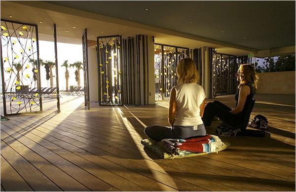 Beachfront 2BR With 5 Pools & Full Hotel Amenities photo 3