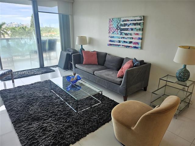 Seacoast 5151: Oceanfront With Beach Service photo 3