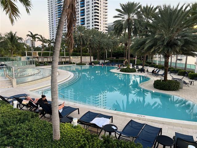 Flamingo South Beach: Remodeled Bay View 2BR photo 2
