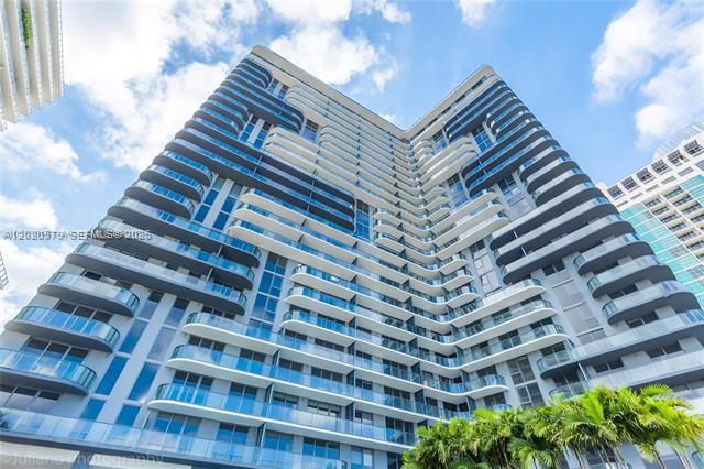 Hyde Midtown: 2BR Den With Amazing Views