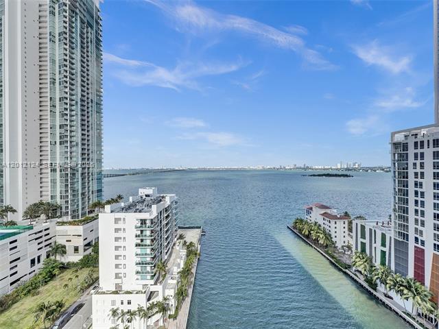 Icon Bay Corner Unit With Dual Bay Views