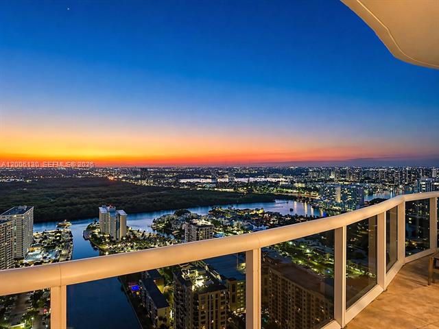Beachfront Sunny Isles 2BR With Resort Amenities