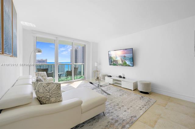 Newly Remodeled Sunny Isles Beach Condo photo 3