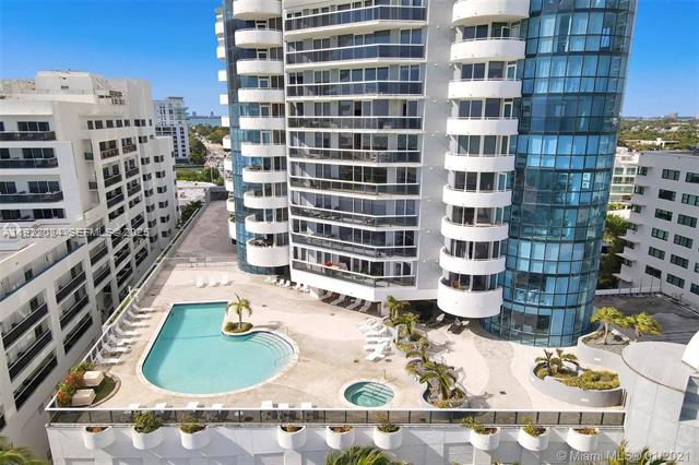 Renovated La Gorce Palace Oceanfront 2BR photo 3