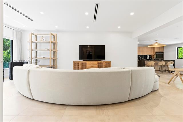 Casa Siesta: Modern Home With Hot Tub photo 3