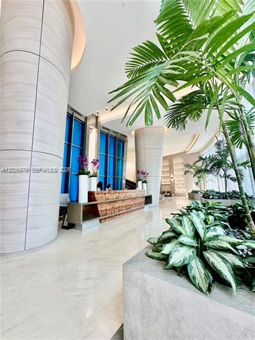 Trump Royale Oceanfront 3BR With Dual Views