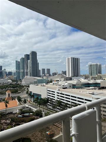 The Grand Waterfront Condo With Bay Views