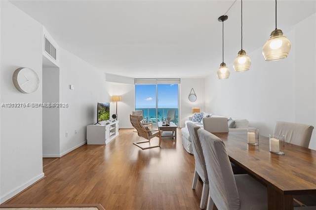 Oceanfront 2BR With Stunning Balcony Views photo 3