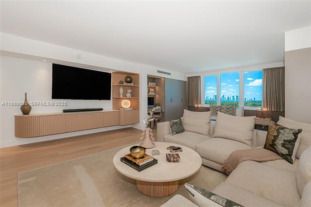 Roney Palace Oceanfront Studio With Pools photo 3